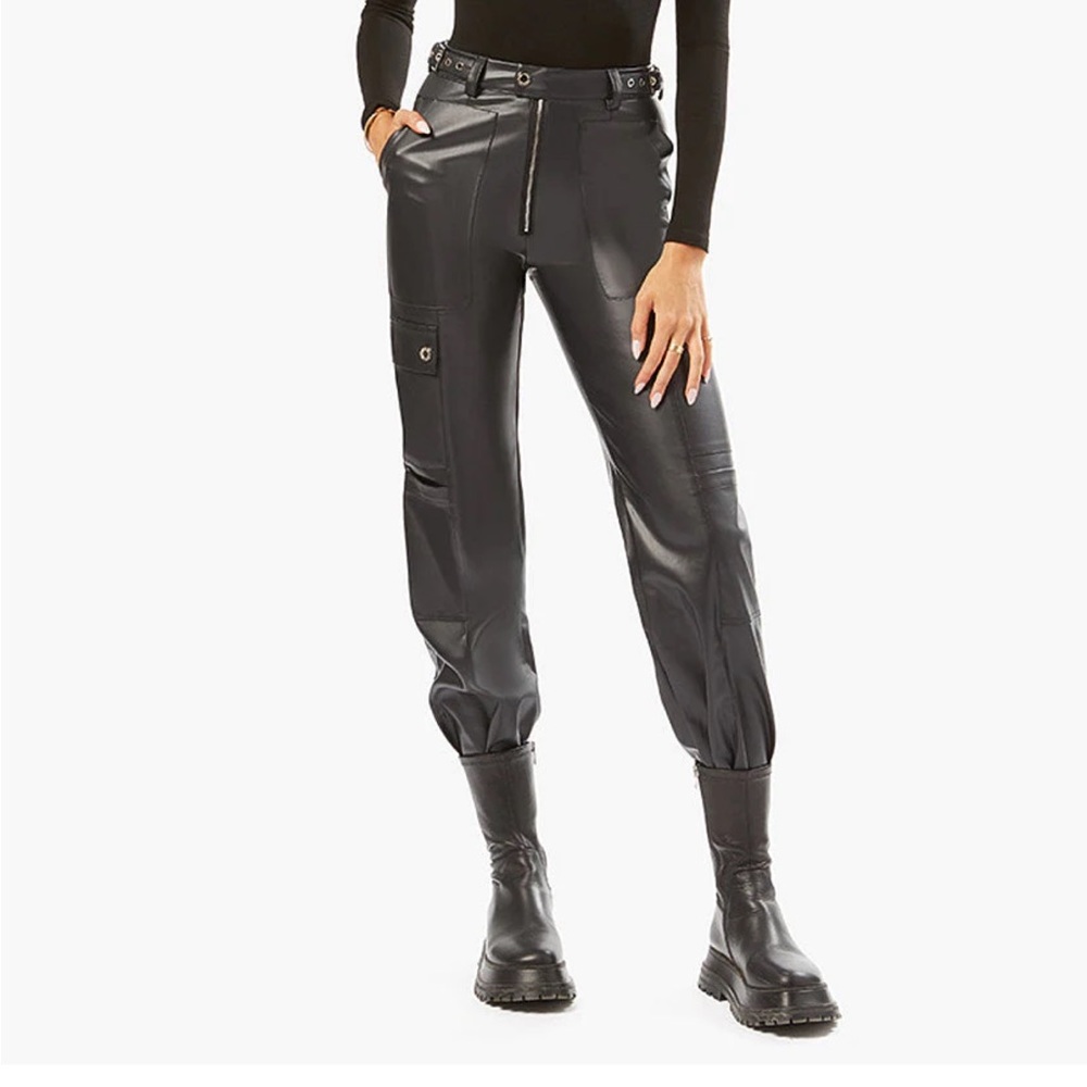 NWT WeWoreWhat Black Vegan Leather Utility Cargo Pants Jogger Moto Grunge 90s 31